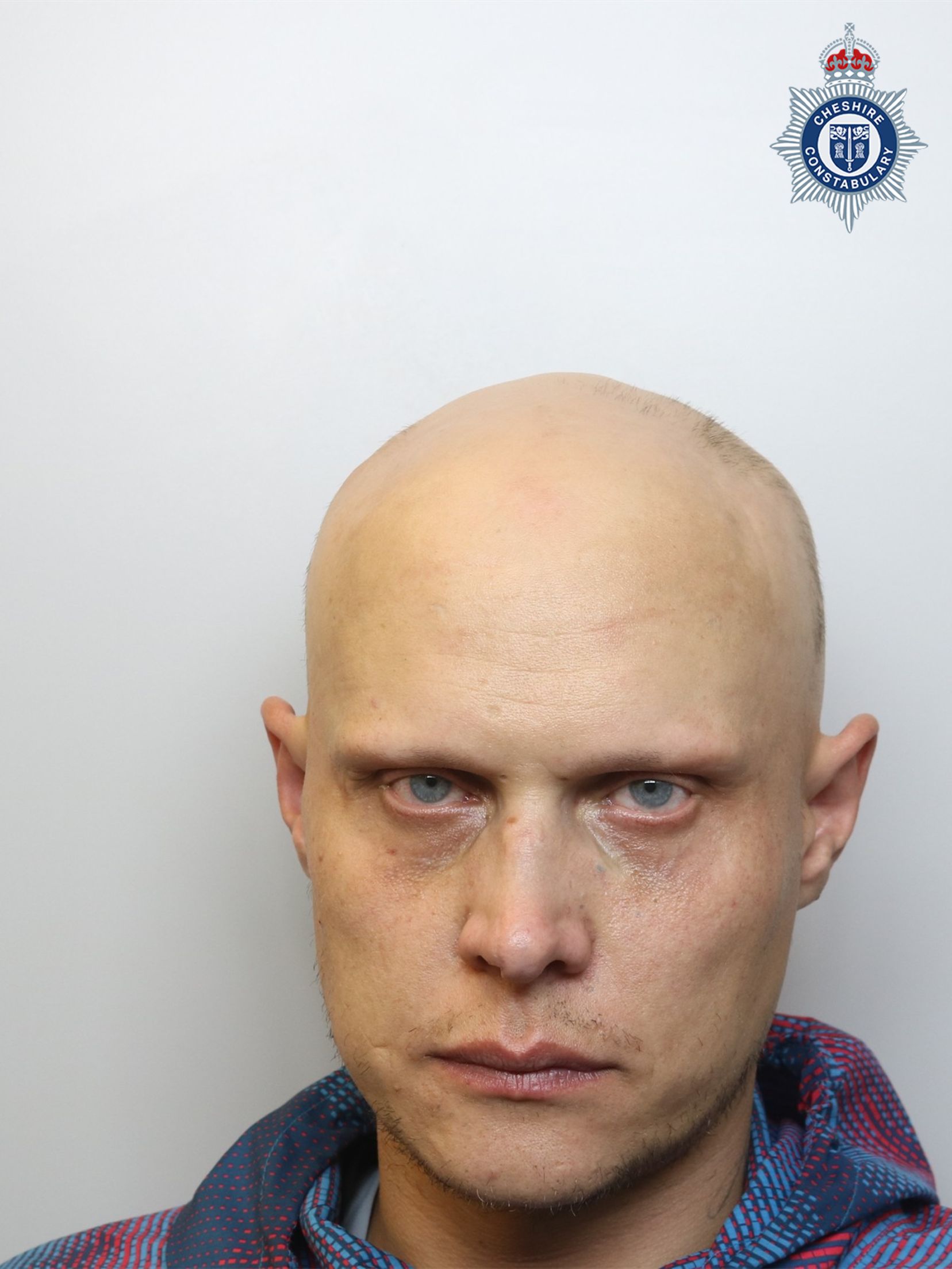 Public urged to call the police if they see this wanted man