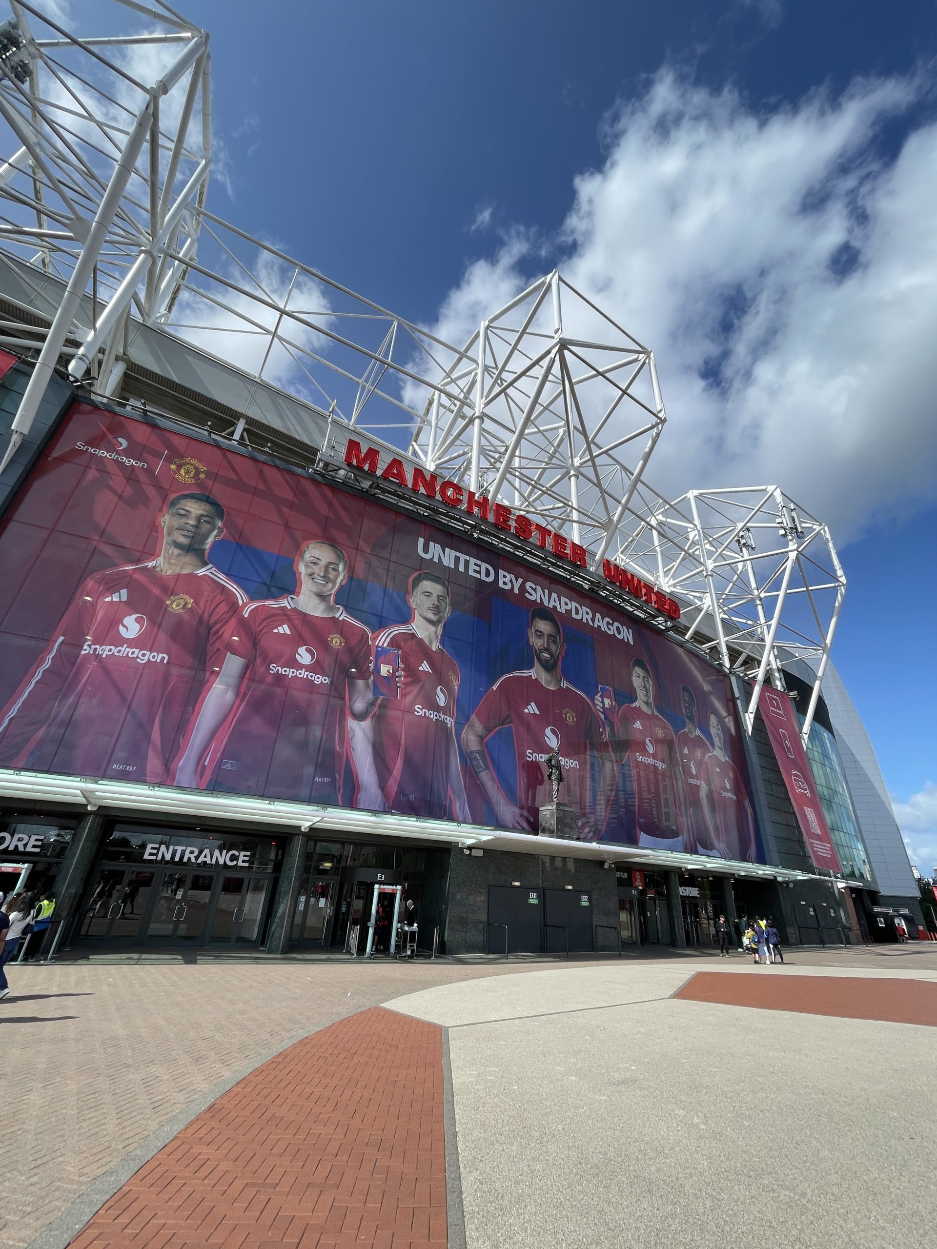 Huge shuttle bus effort laid on to get Manchester United fans to Old Trafford amid tram disruption